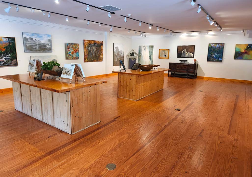 Art-Galleries-of-Cashiers