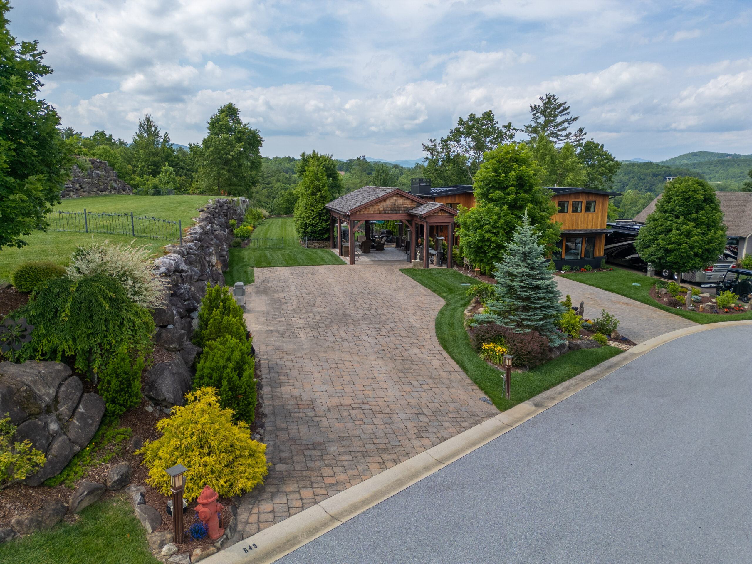 JBMEDIA-08011-scaled