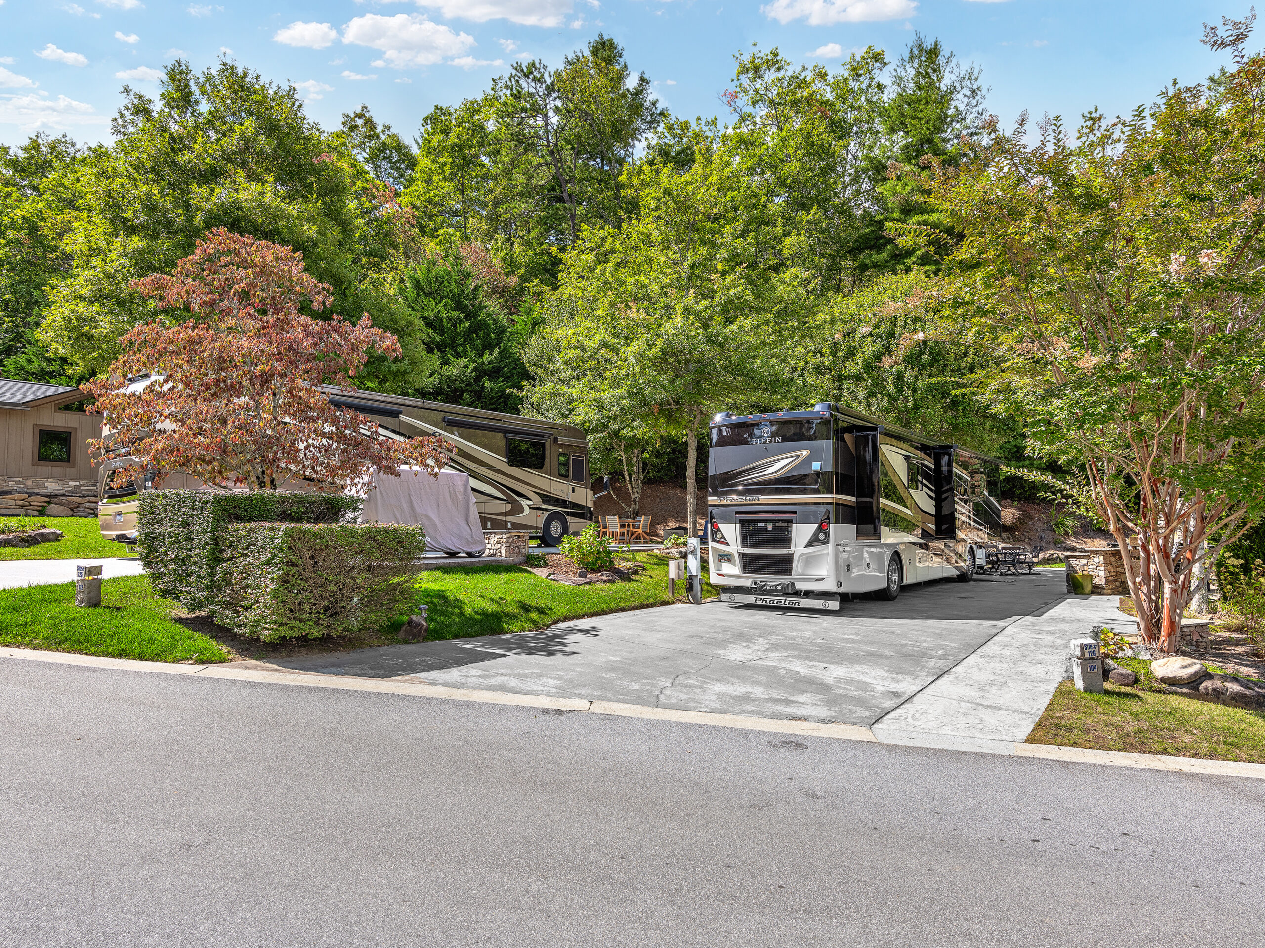 Site126-valley-104-west-resorts-boulevard-lake-toxaway-02-scaled