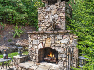 Site126-valley-104-west-resorts-boulevard-lake-toxaway-08-scaled