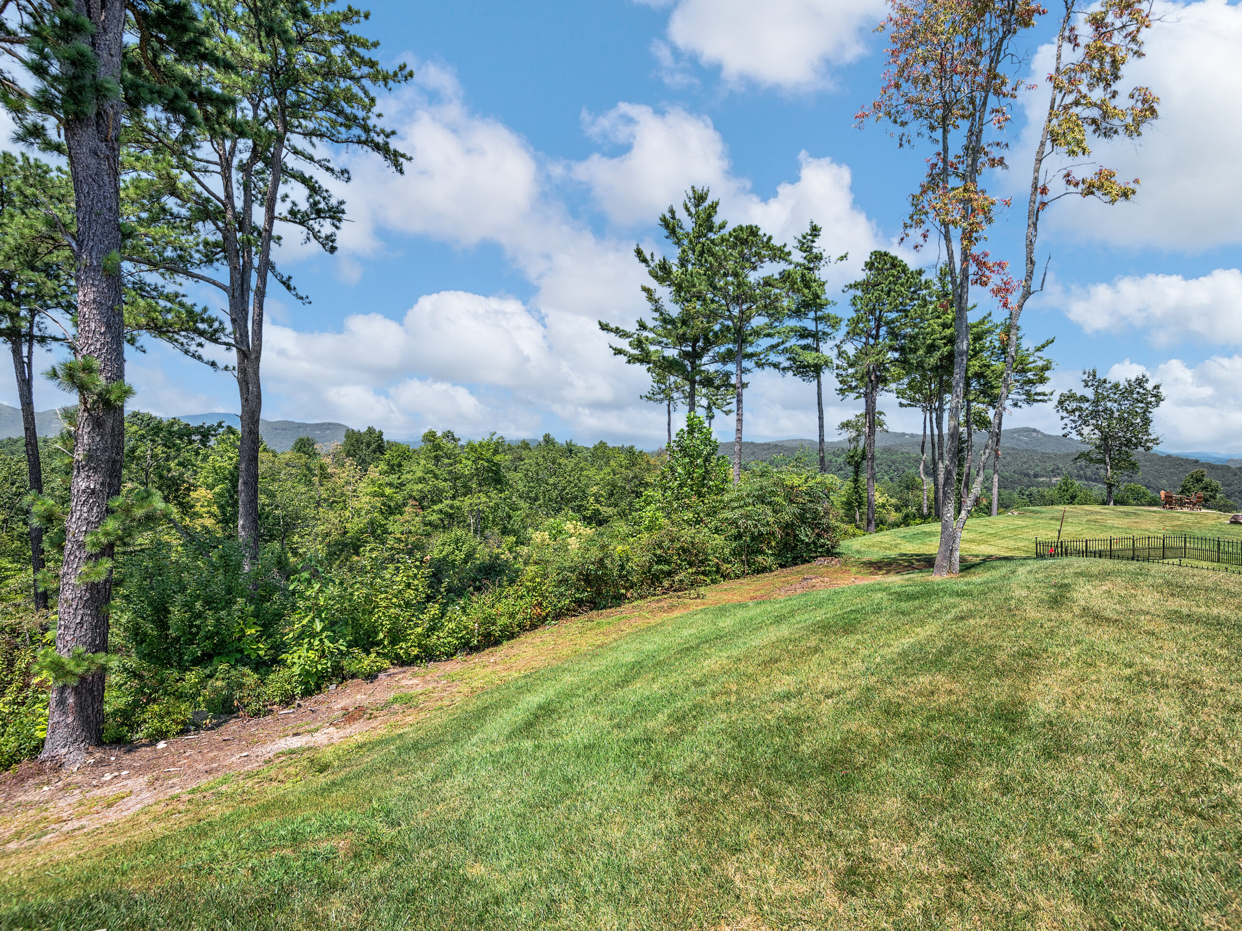 r58-ridge395-mountain-falls-drive-lake-toxaway-08-scaled