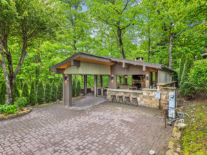 site-33-valley-401-resorts-boulevard-lake-toxaway-01-scaled