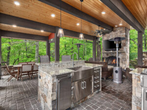 site-33-valley-401-resorts-boulevard-lake-toxaway-08-scaled