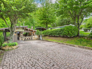 site-33-valley-401-resorts-boulevard-lake-toxaway-13-scaled