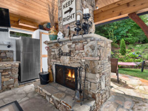 site128-valley-88-west-resorts-boulevard-lake-toxaway-10-scaled