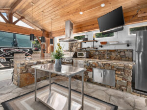 site128-valley-88-west-resorts-boulevard-lake-toxaway-11-scaled