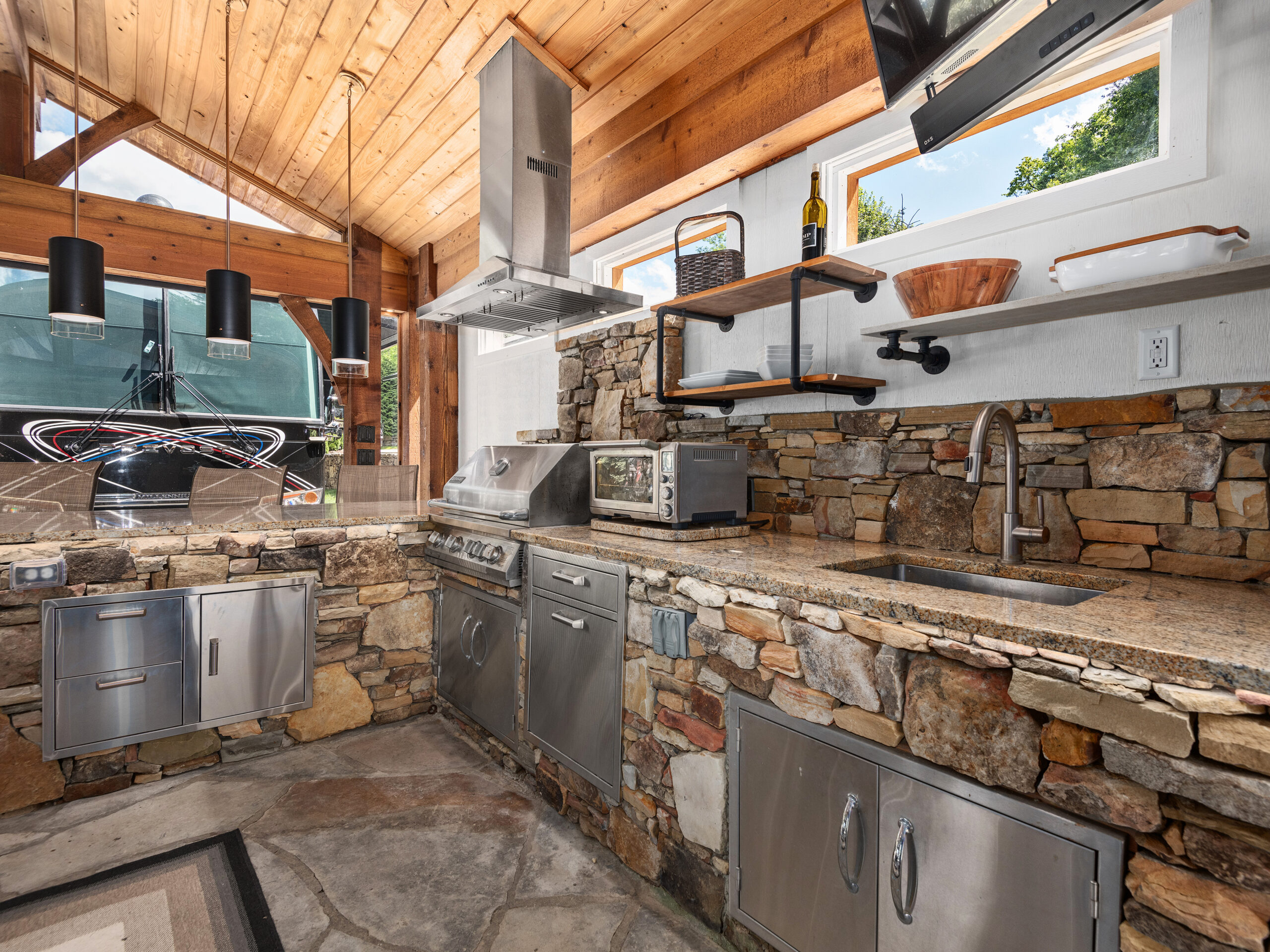 site128-valley-88-west-resorts-boulevard-lake-toxaway-12-scaled