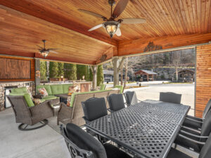 site140-phase1-112-resorts-boulevard-lake-toxaway-07-scaled