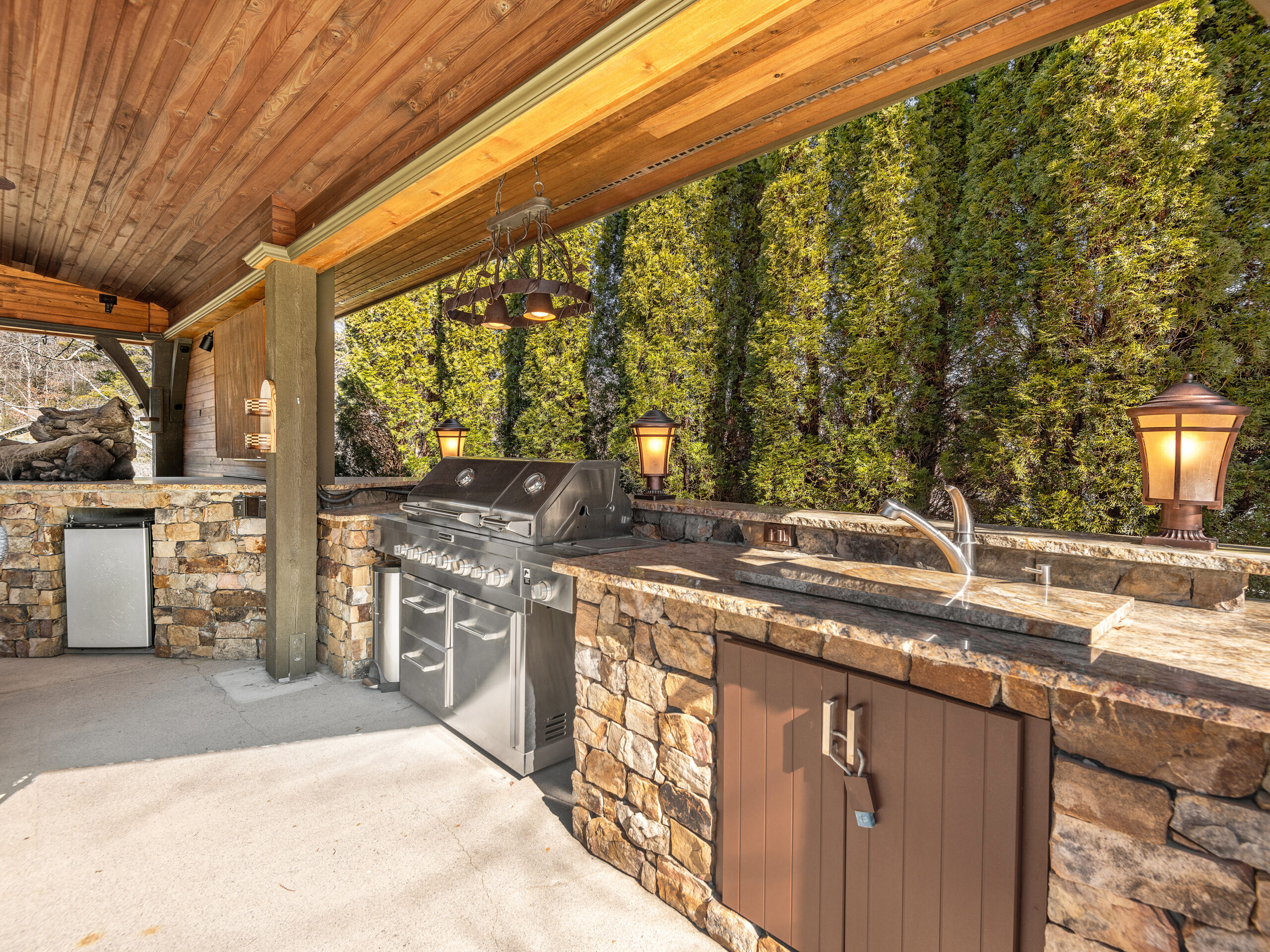 site140-phase1-112-resorts-boulevard-lake-toxaway-08-scaled