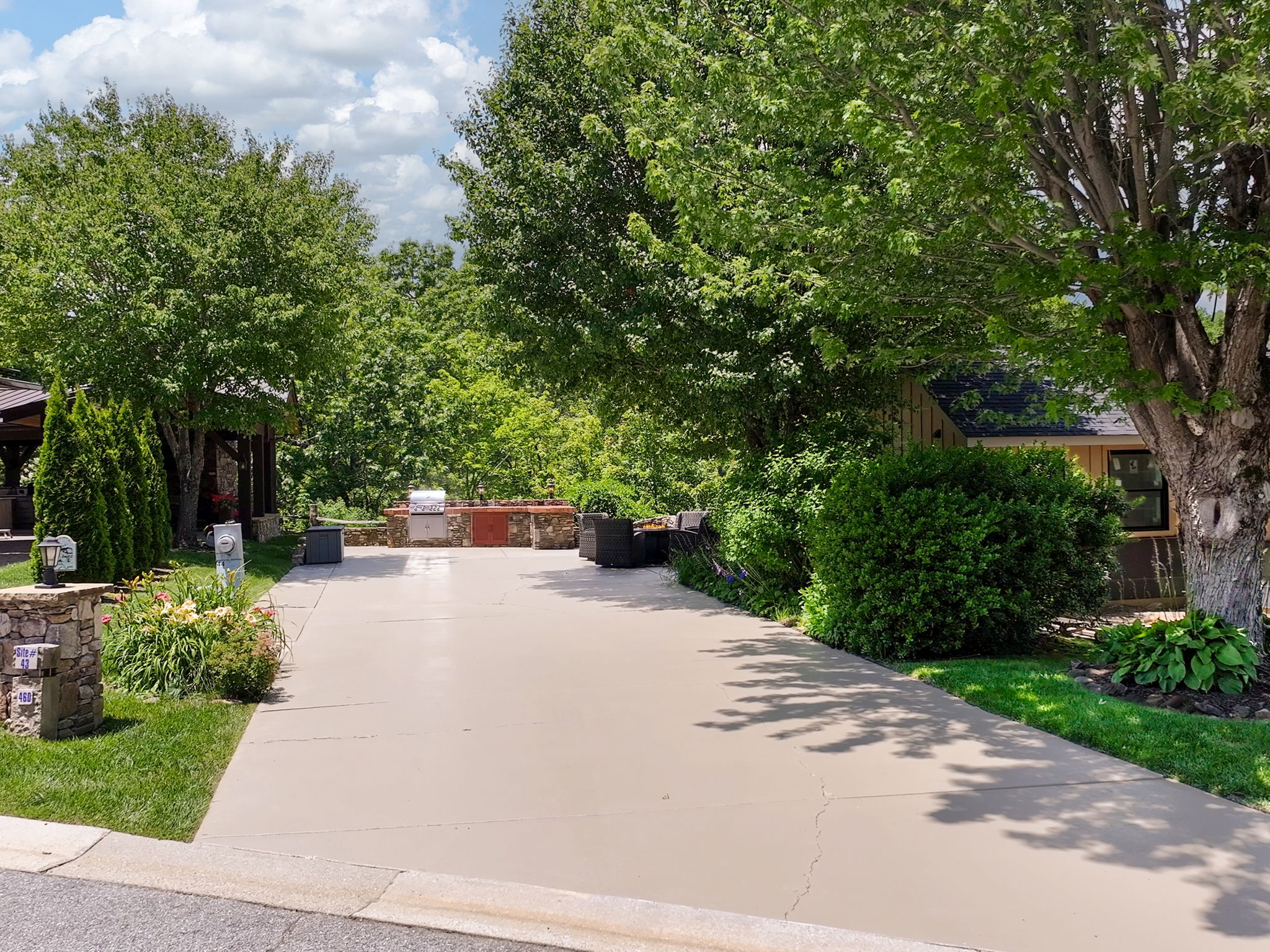 site44-valley-450-resorts-boulevard-lake-toxaway-01