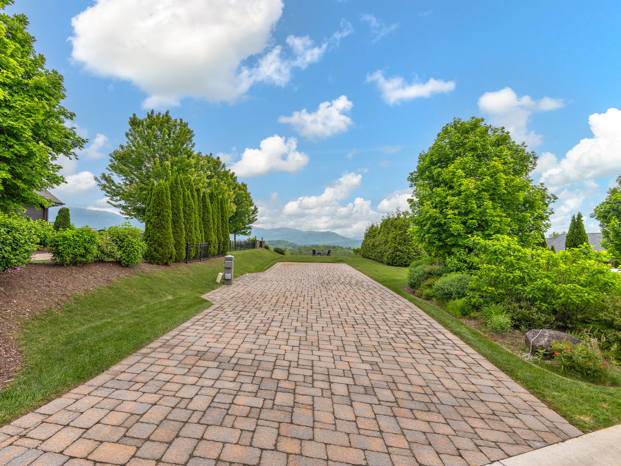 siter75-ridge-221-mountain-falls-drive-lake-toxaway-01