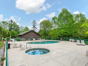 site 133 valley 54 west resorts boulevard lake toxaway 15