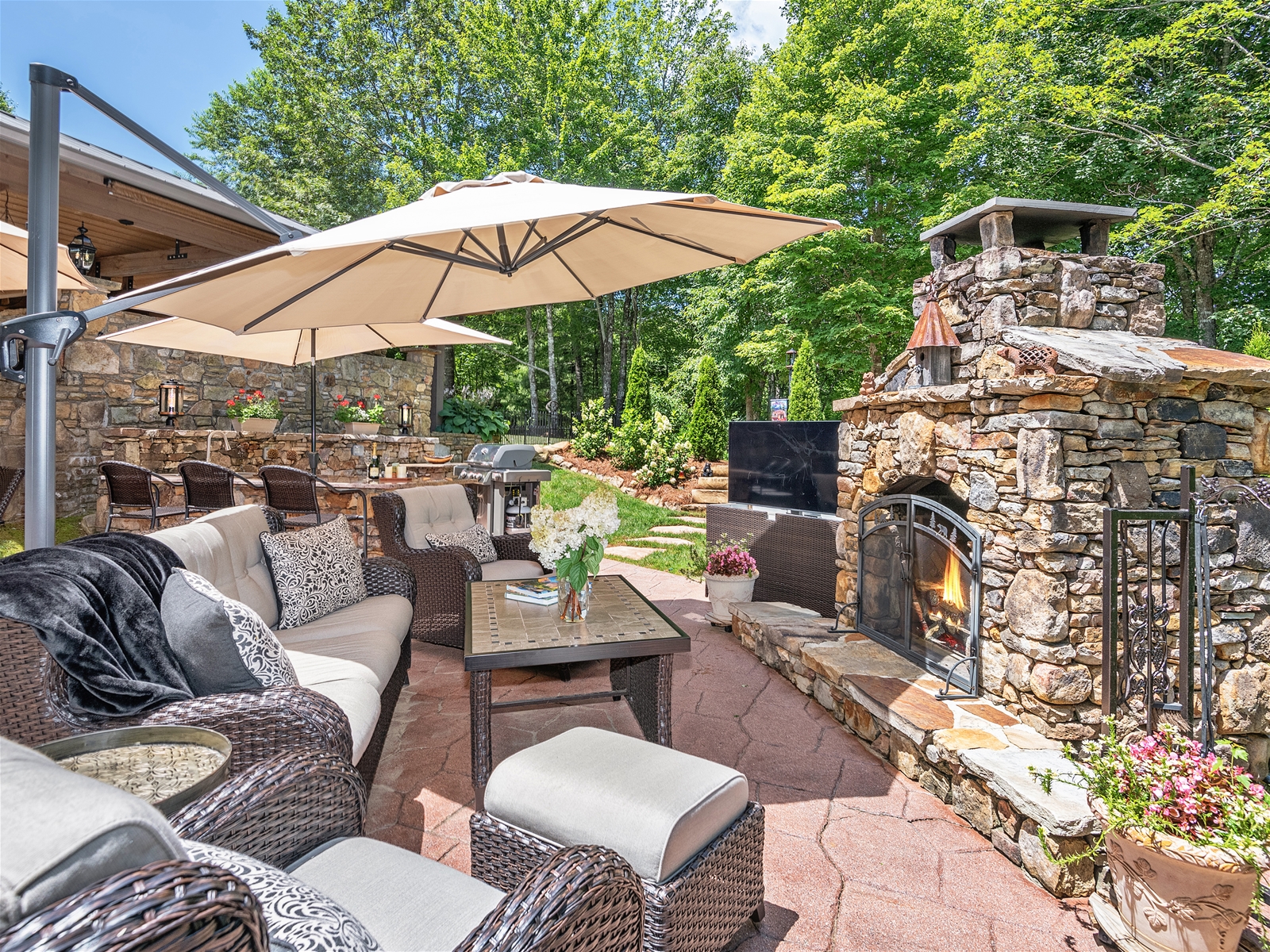 lot57-phase1-352-resorts-boulevard-lake-toxaway-02