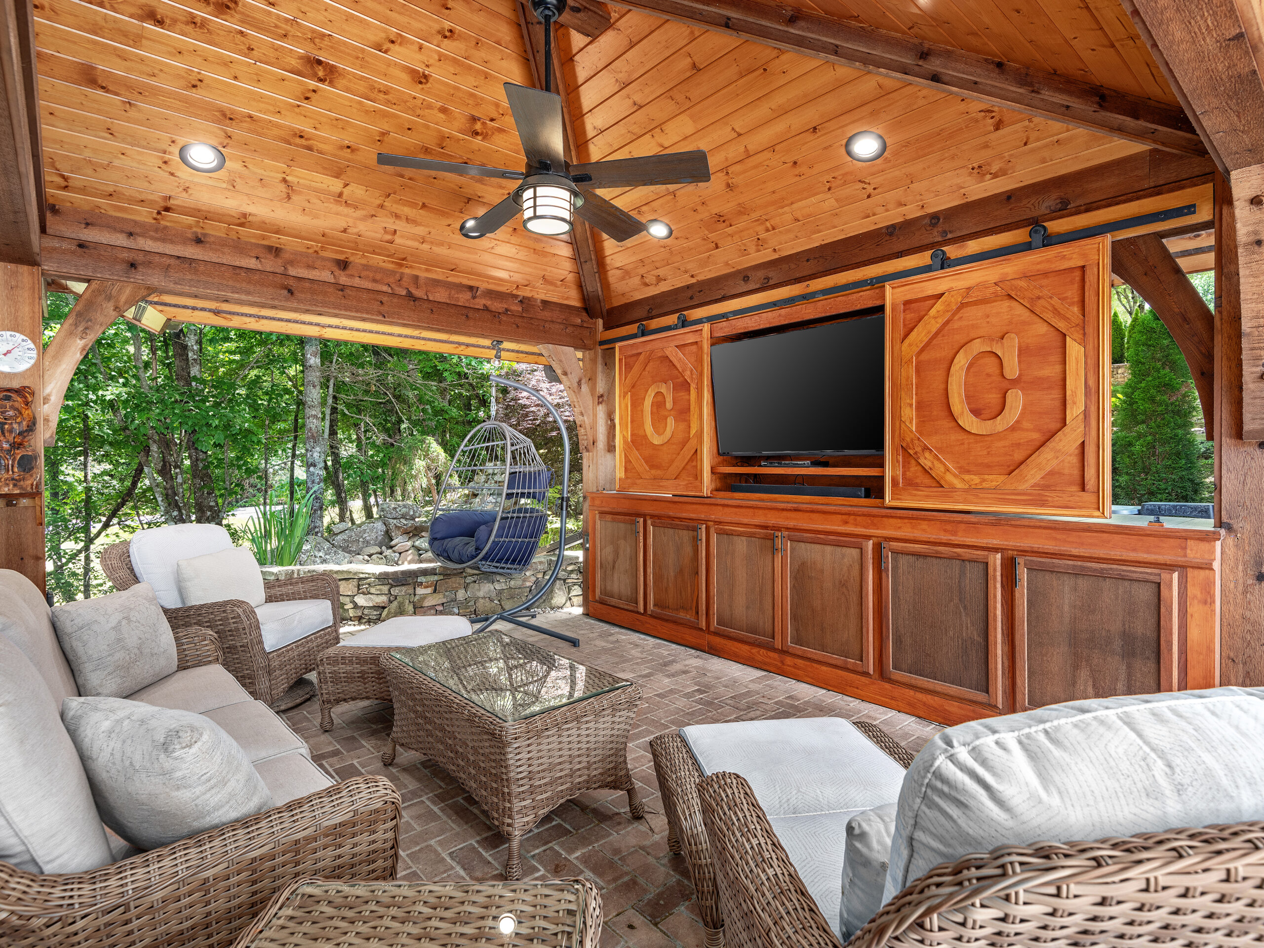 site30-valley-379-resorts-boulevard-lake-toxaway-07-scaled