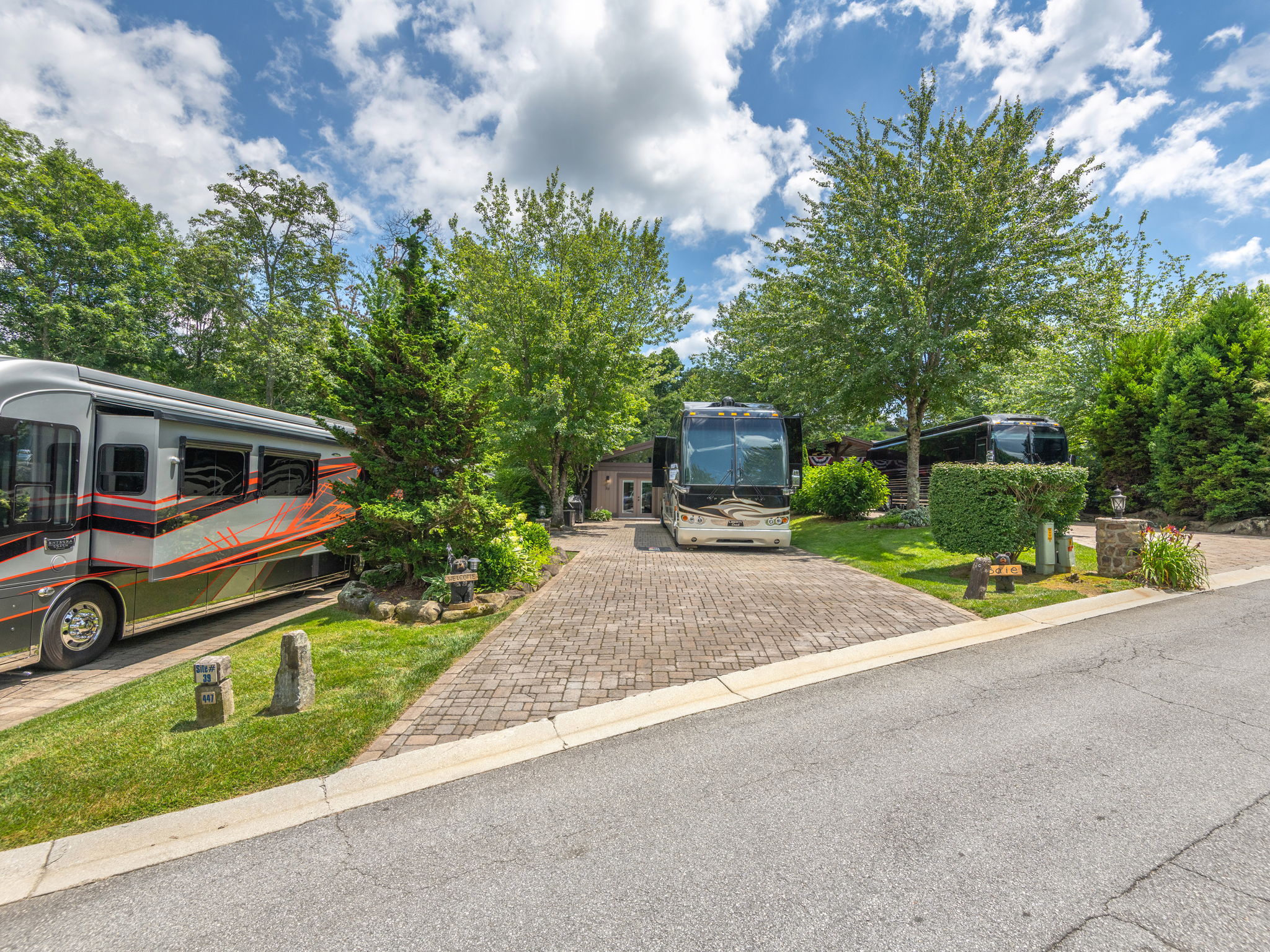 site39-valley-447-resorts-boulevard-lake-toxaway-03