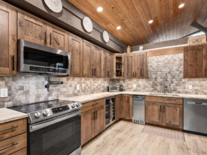 site39-valley-447-resorts-boulevard-lake-toxaway-08