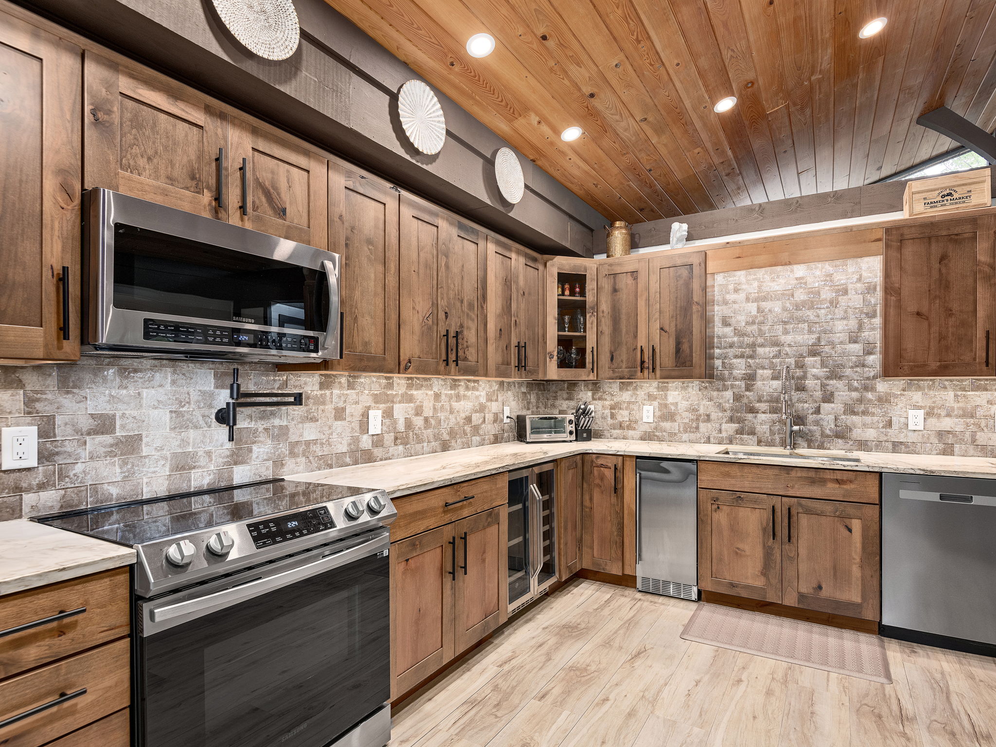 site39-valley-447-resorts-boulevard-lake-toxaway-08