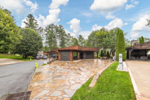 site-76-valley-71-west-resorts-boulevard-lake-toxaway01