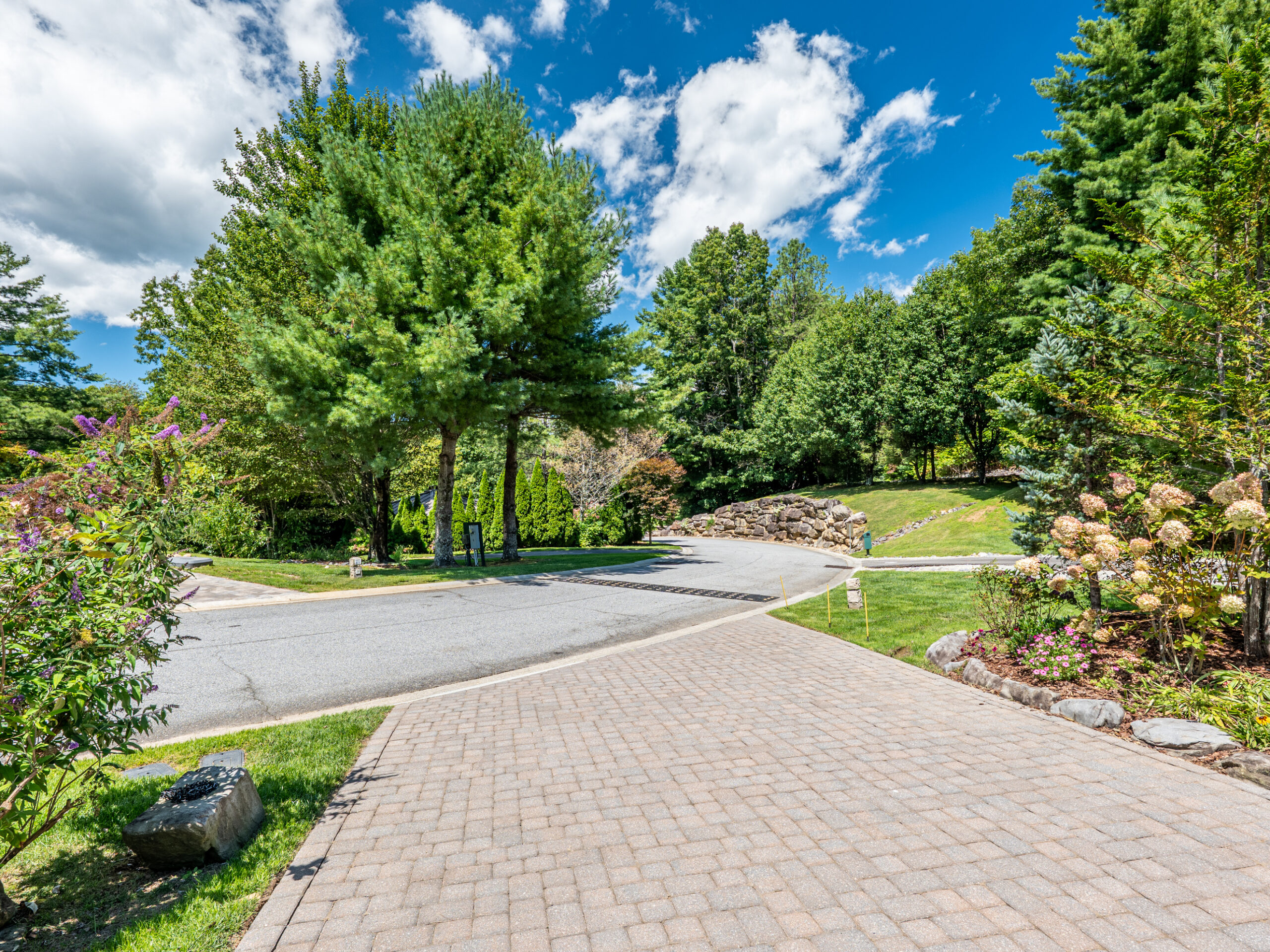 Mountain-Falls-Lot-18-16