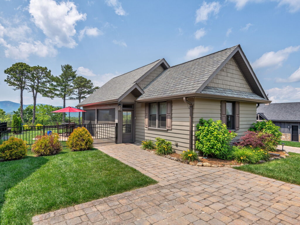 site-r65-ridge-325-mountain-falls-drive-lake-toxaway-01